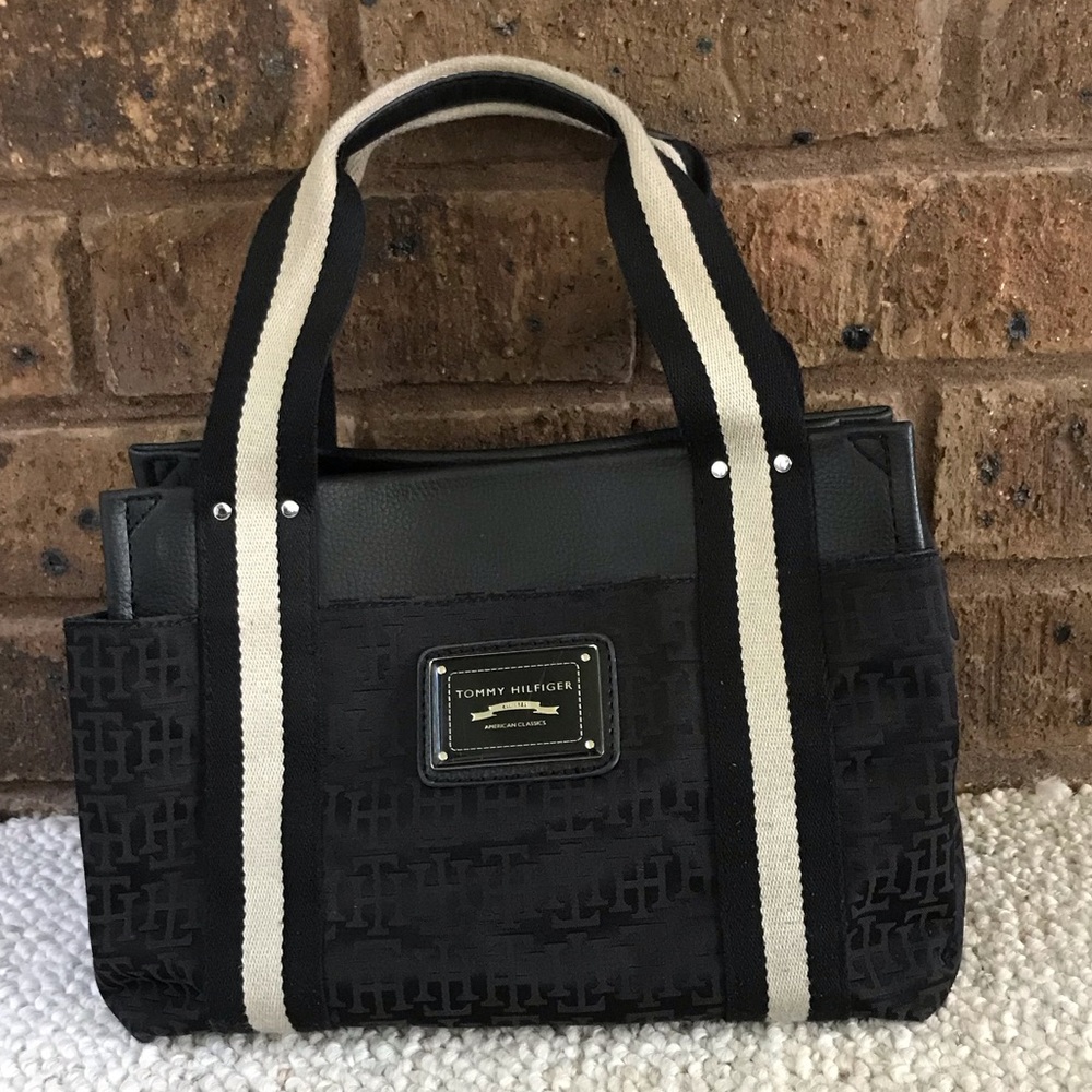 Tommy Hilfiger signature purse handbag